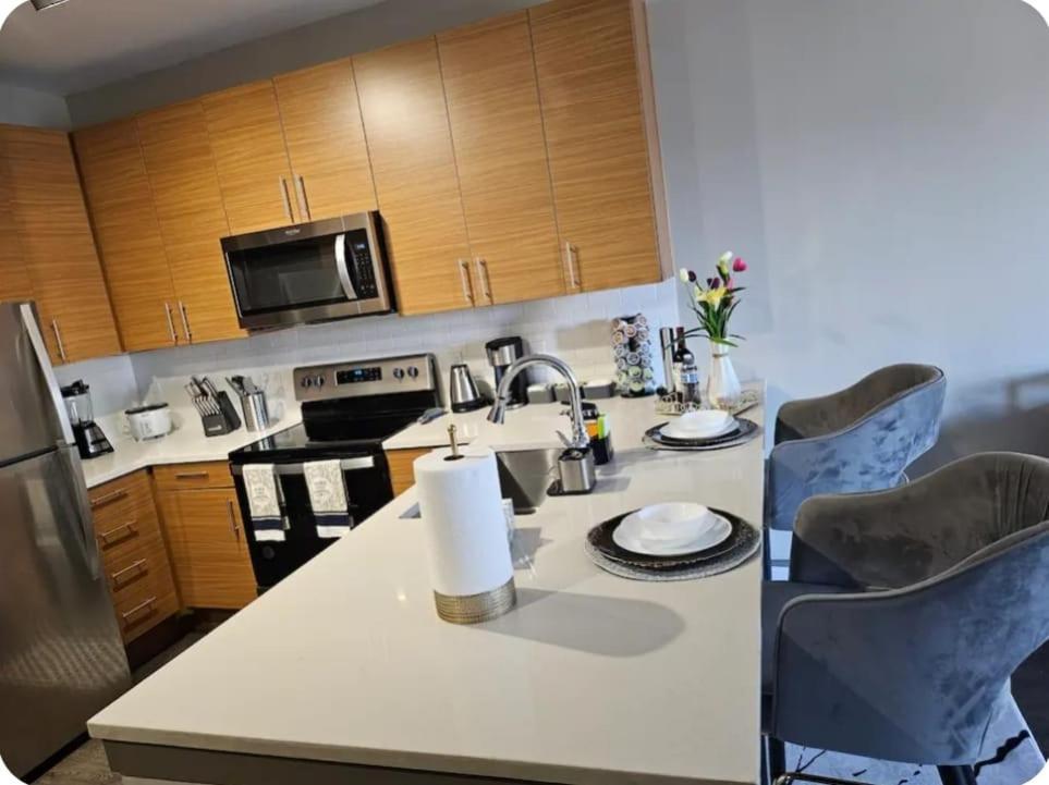 Uptown And Adventures With Pool, Bars & Shops Apartamento *